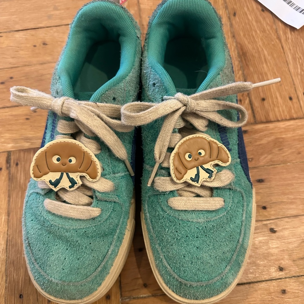 Puma x Tiny Cottons kids croissant sneakers size 5 (adult/boy size)